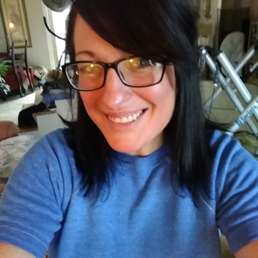 Meet your Posher, Cassandra